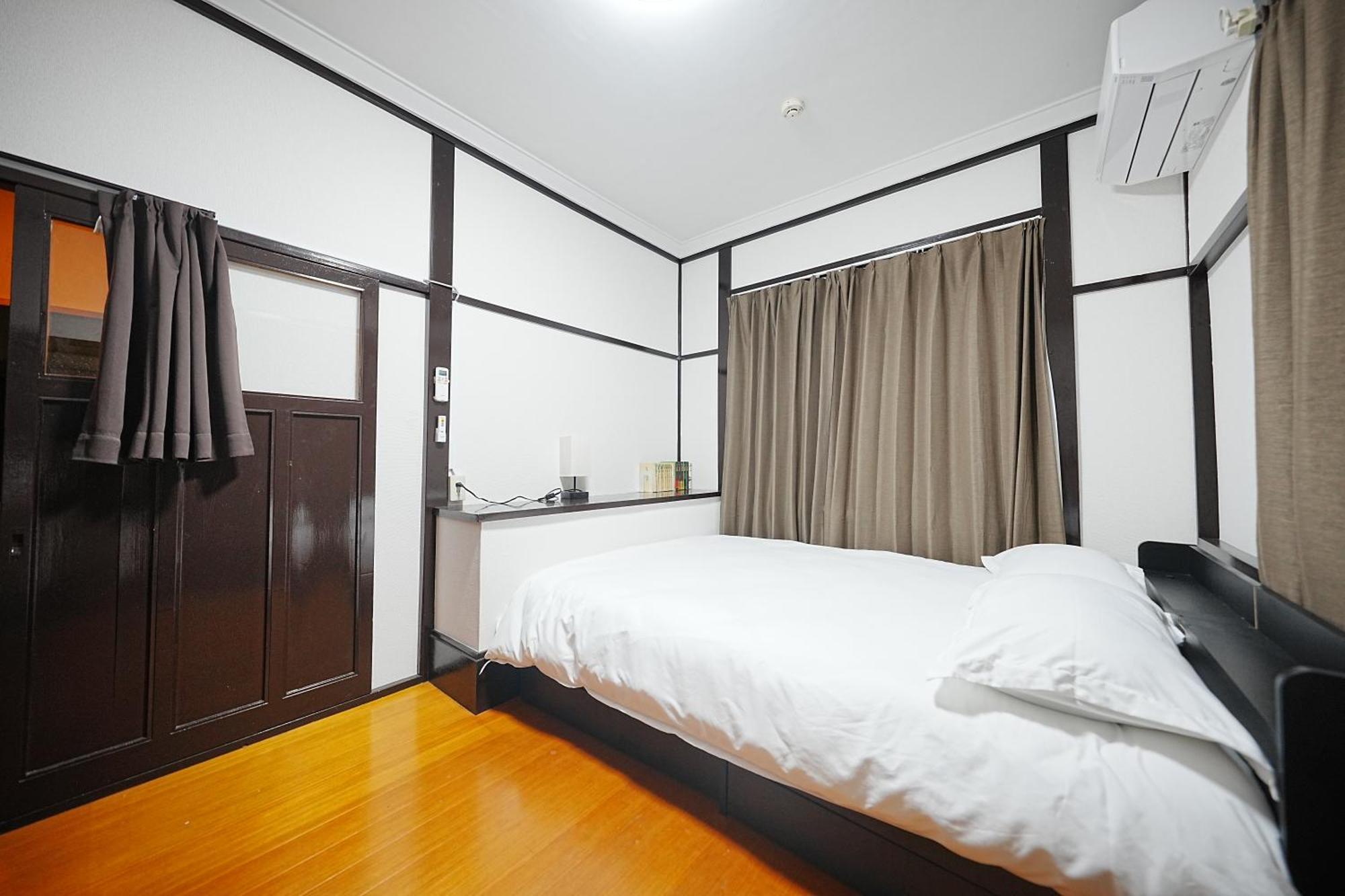 Family Or Business Travel 20 Percent Off丨200 Sqm 丨 14 Min To Shinjuku 丨century-Old Japanese Garden 丨3 Parking Spaces丨4 Bedrooms Tokyo prefektur Exteriör bild